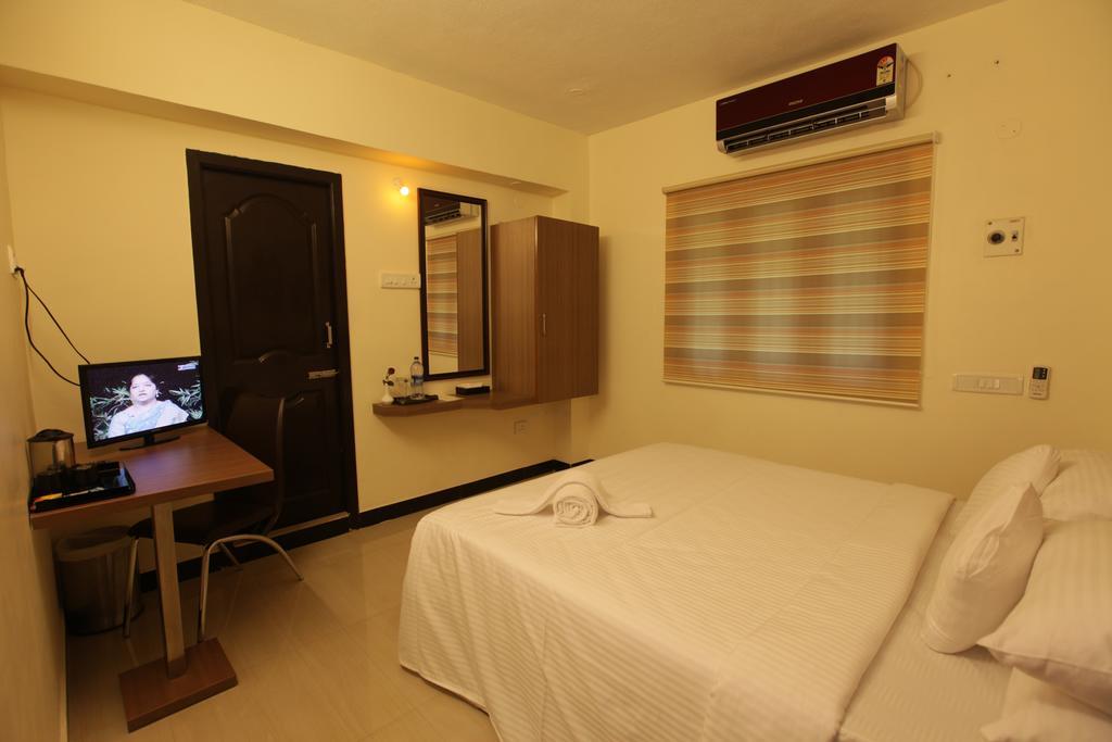 Aakash Inn Tiruvannamalai Exterior photo