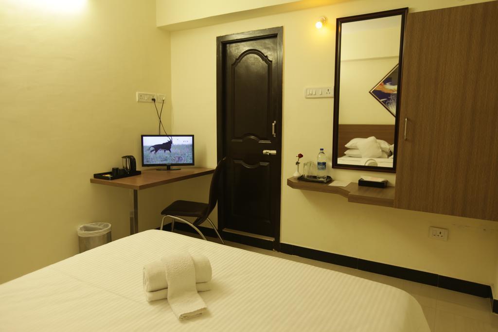 Aakash Inn Tiruvannamalai Exterior photo
